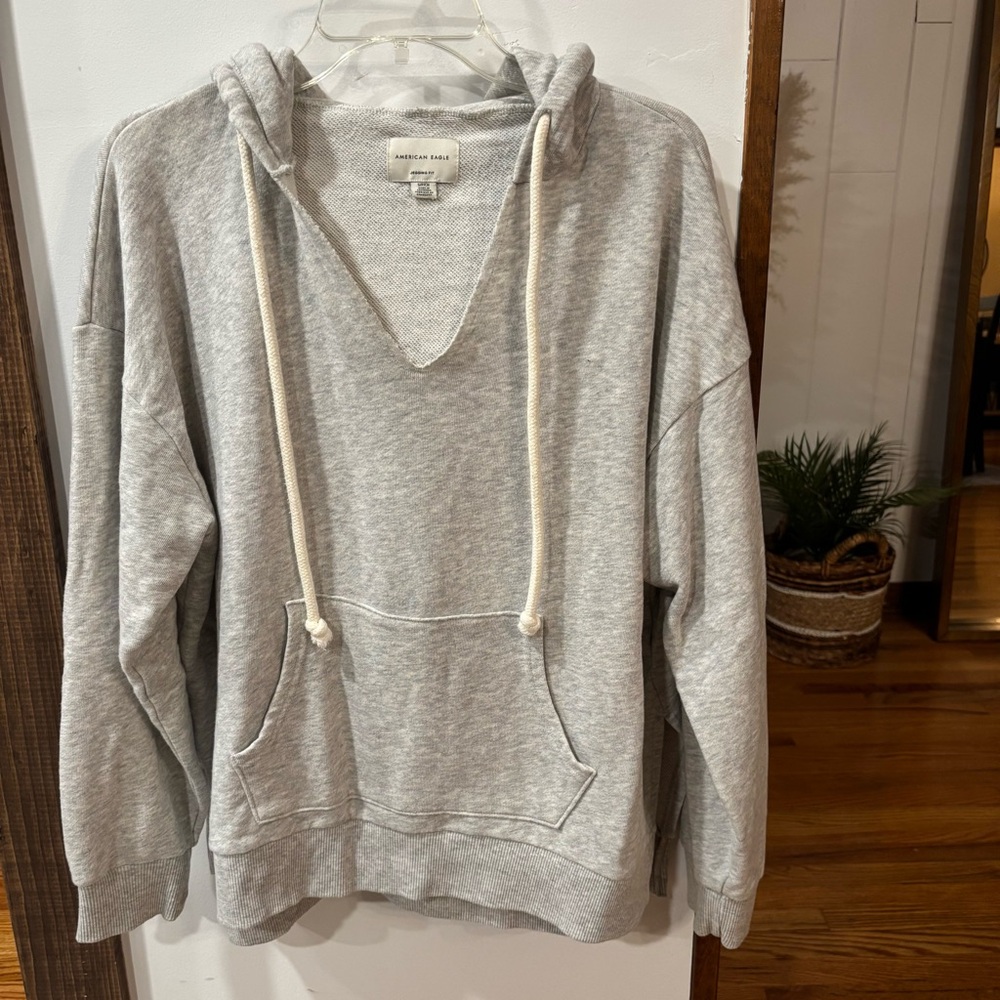 American Eagle Outfitters Heather grey Hoodie size S. Jegging fit.